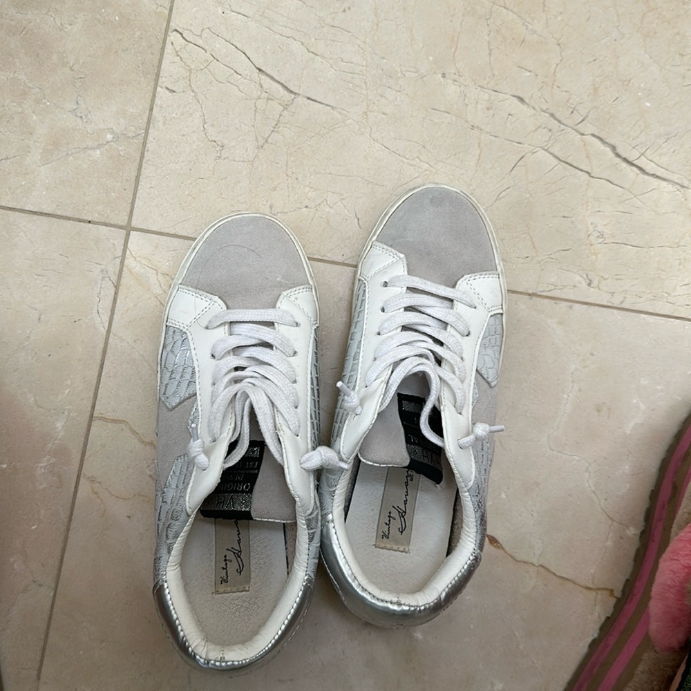 Grey croc vintage havanas size 7.5